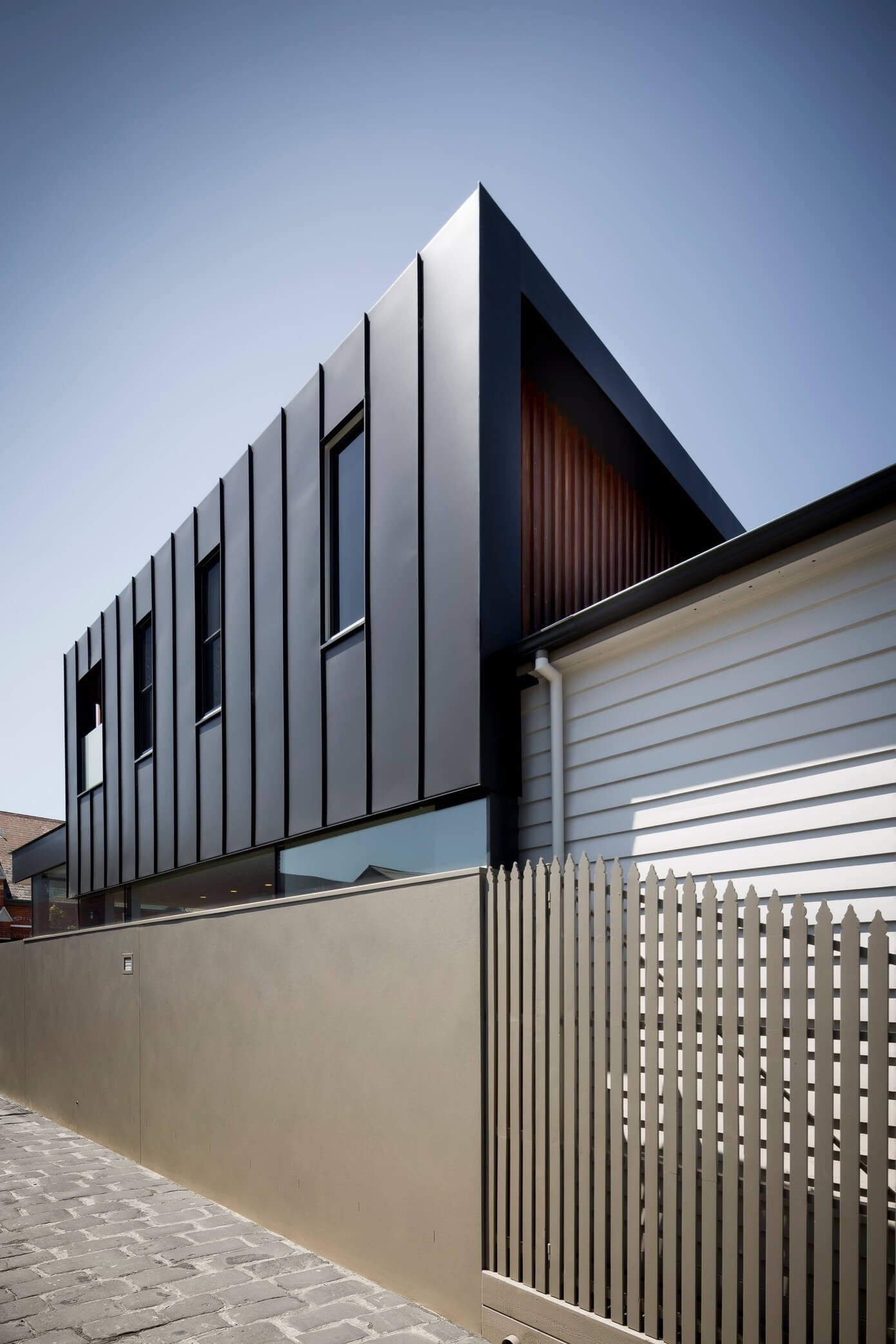 Armadale House by Mitsuori Architects
