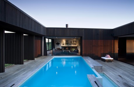 Parihoa House by Pattersons