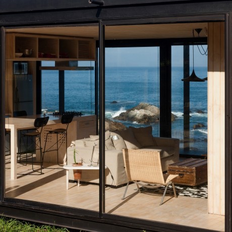 Remote House by Felipe Assadi - 8