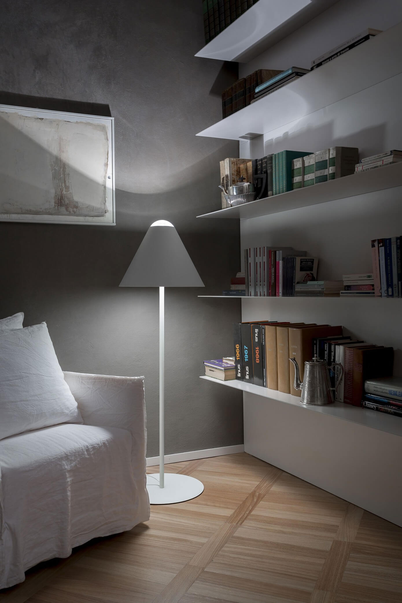 Apartment in Piacenza by Studio Blesi Subitoni