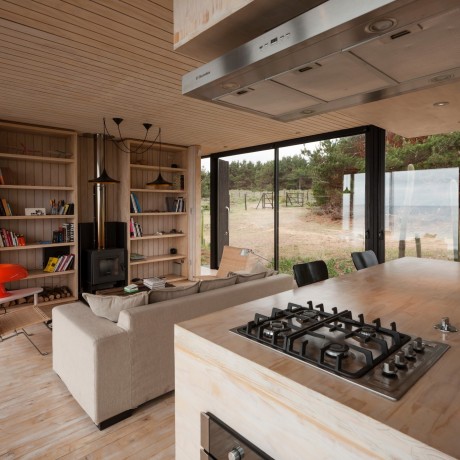 Remote House by Felipe Assadi - 4