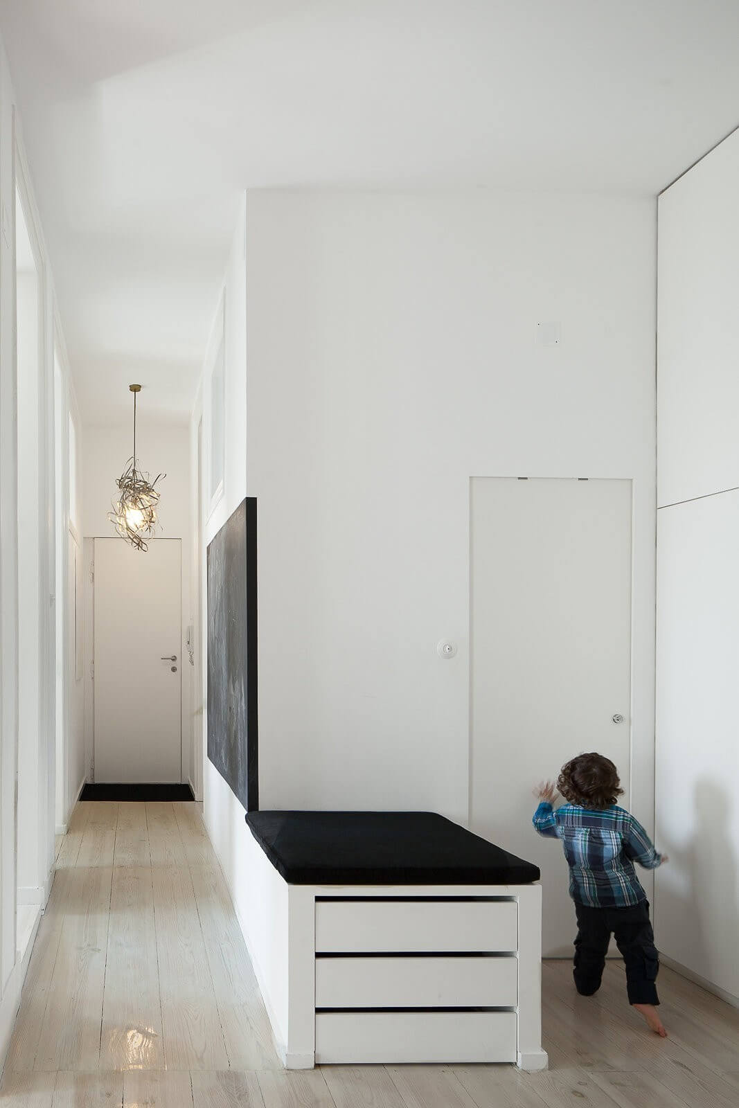 Loft in Lisbon by Atelier Veloso Architects
