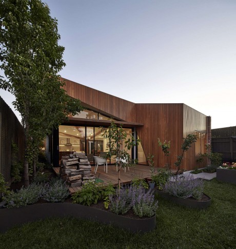 Diagonal House by Simon Whibley Architecture - 2