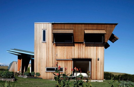 Waiheke Island House by Mitchell & Stout Architects