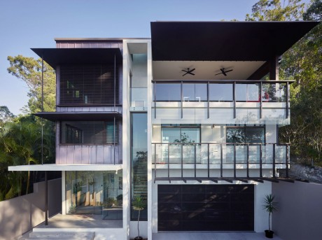 Bardon House by Bligh Graham Architects - 1