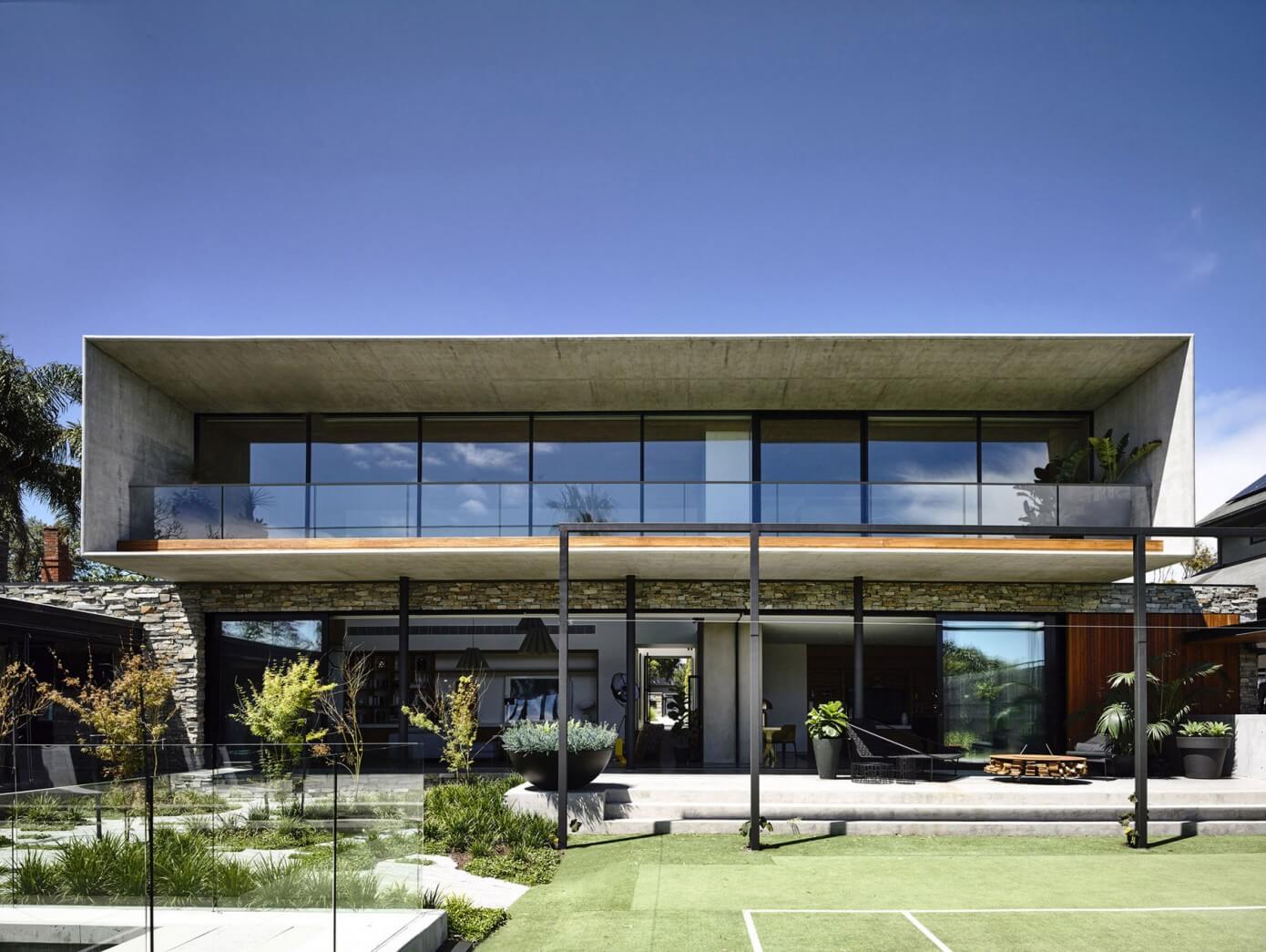 Concrete House by Matt Gibson Architecture