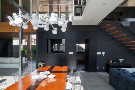 Botucatu House by FGMF Arquitetos - 8