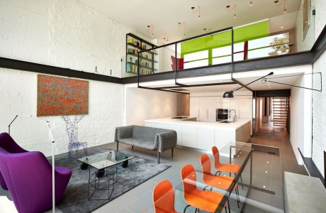 Salt and Pepper House by KUBE Architecture