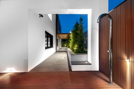 Residence in Athens by Dolihos Architects - 9