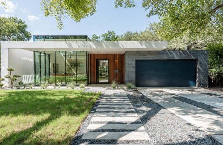 Residence in Austin by Acero Construction