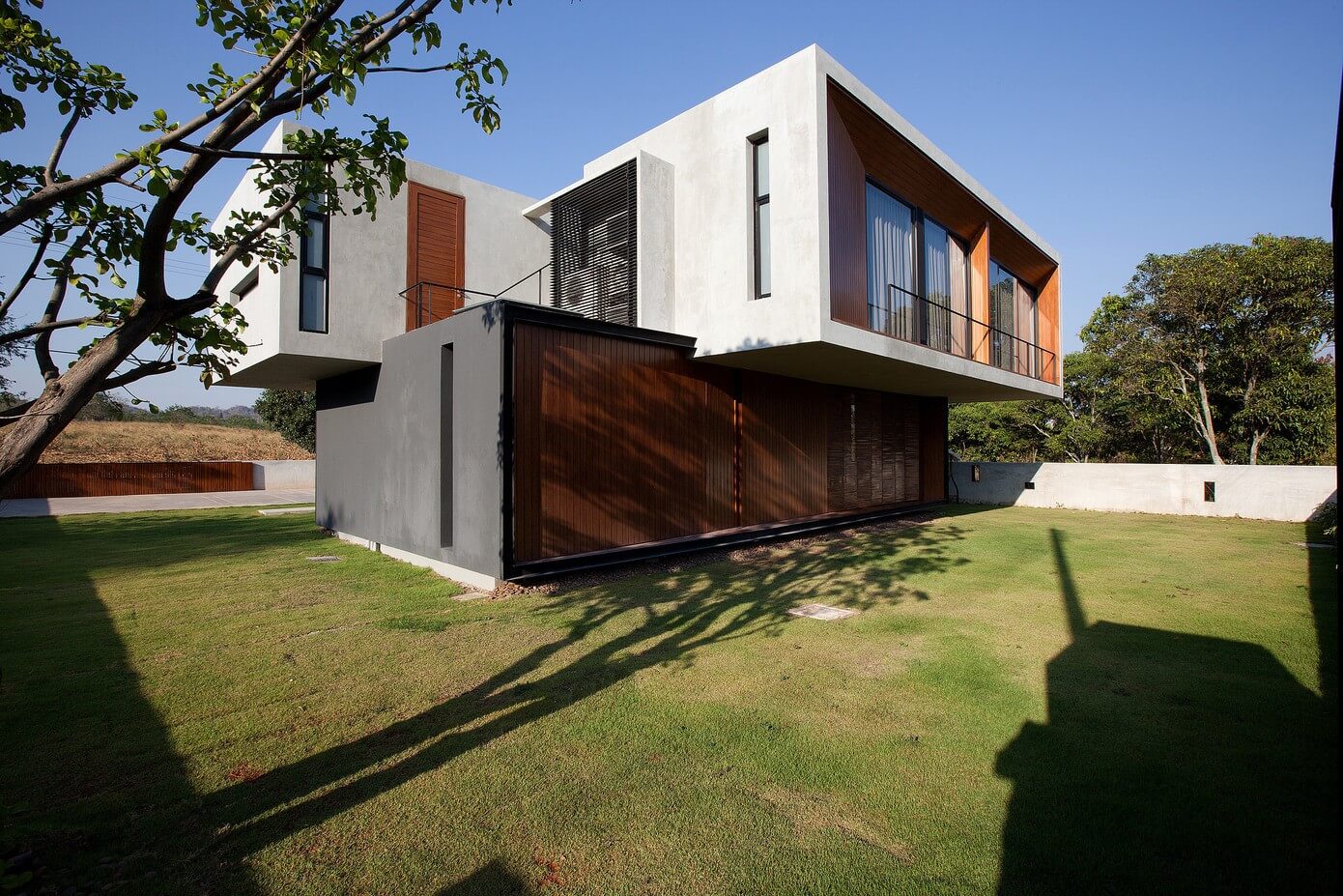 W House by IDIN Architects