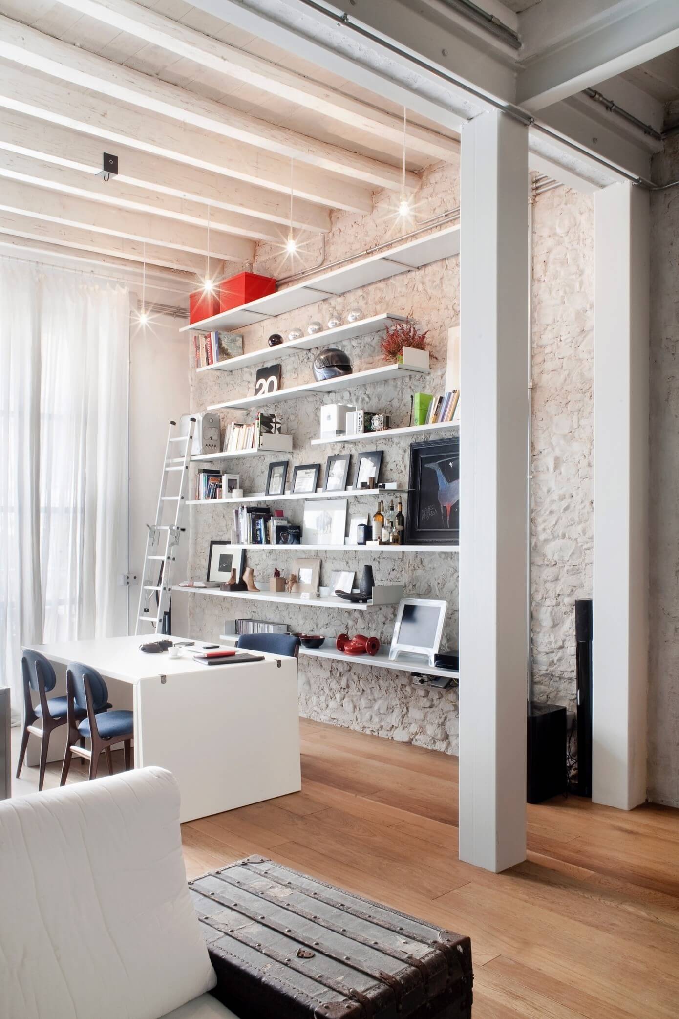 Loft in Florence by Superfuturedesign