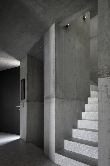 House T by Men Duri Arquint - 9