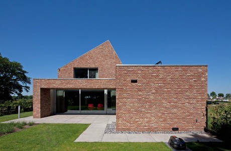 Riel Estate House by Joris Verhoeven Architectuur