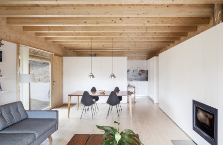 Casa LLP by Alventosa Morell Arquitectes