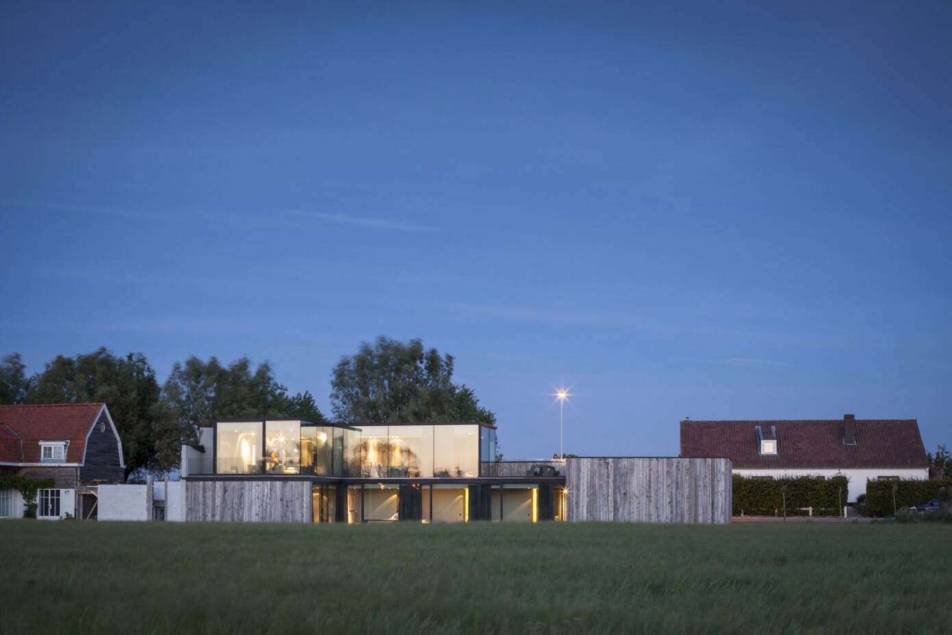 Graafjansdijk House by Govaert & Vanhoutte Architects