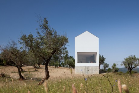 Fonte Boa House by João Mendes Ribeiro - 9