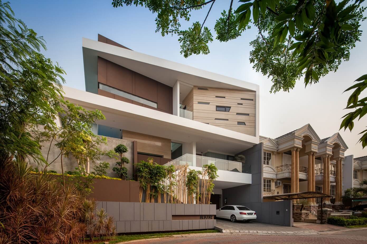 House in Jakarta by DP+HS Architects