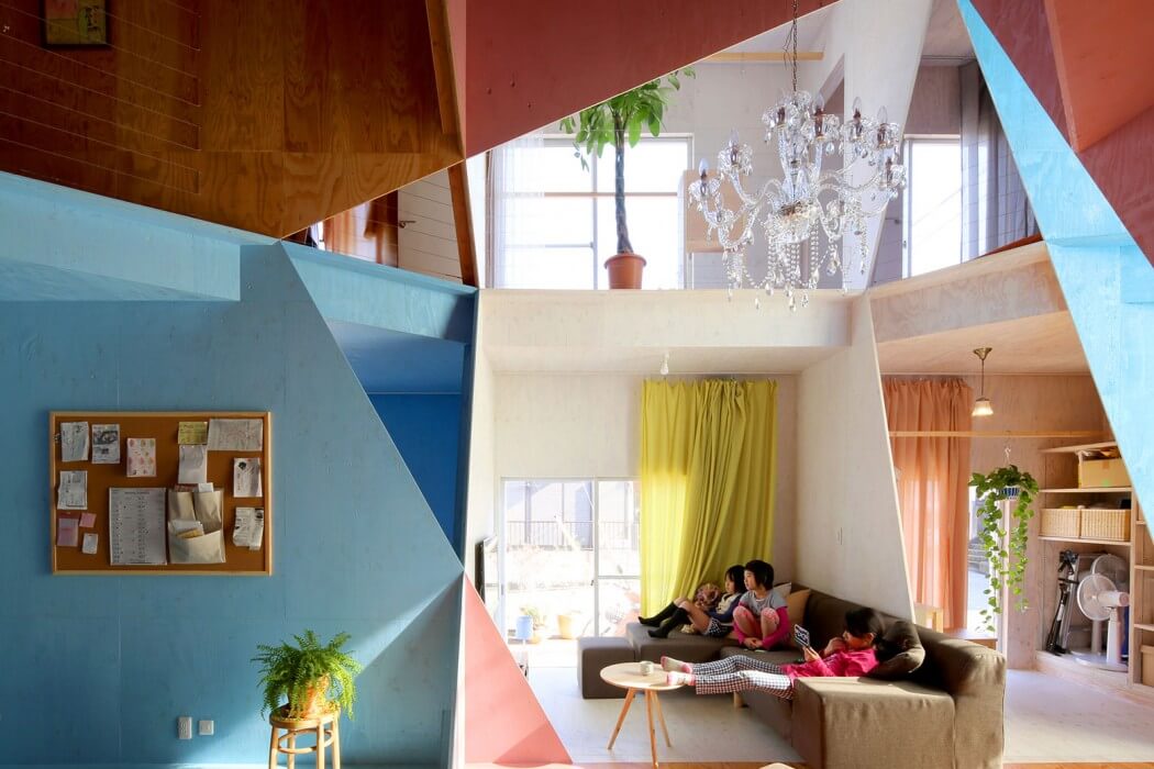 Apartment – House by Kochi Architect’s Studio