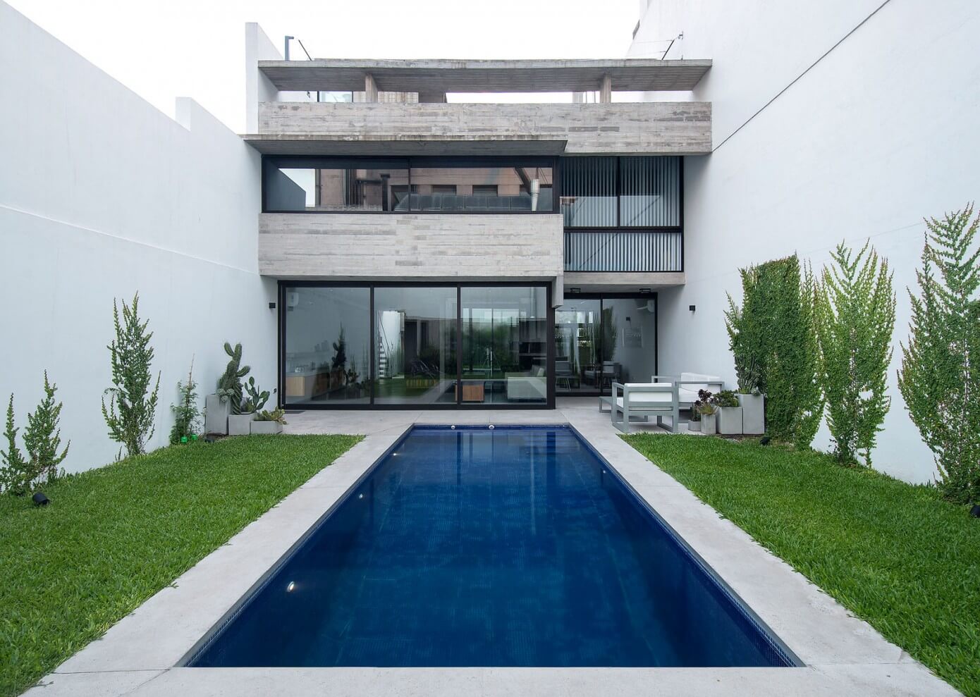 Two Houses by BAK Arquitectos
