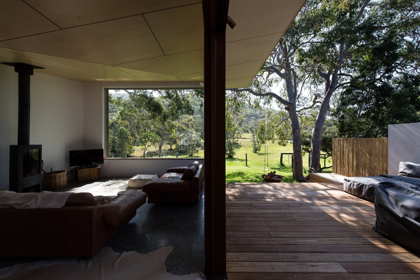 Blueys Beach House by Bourne Blue Architecture