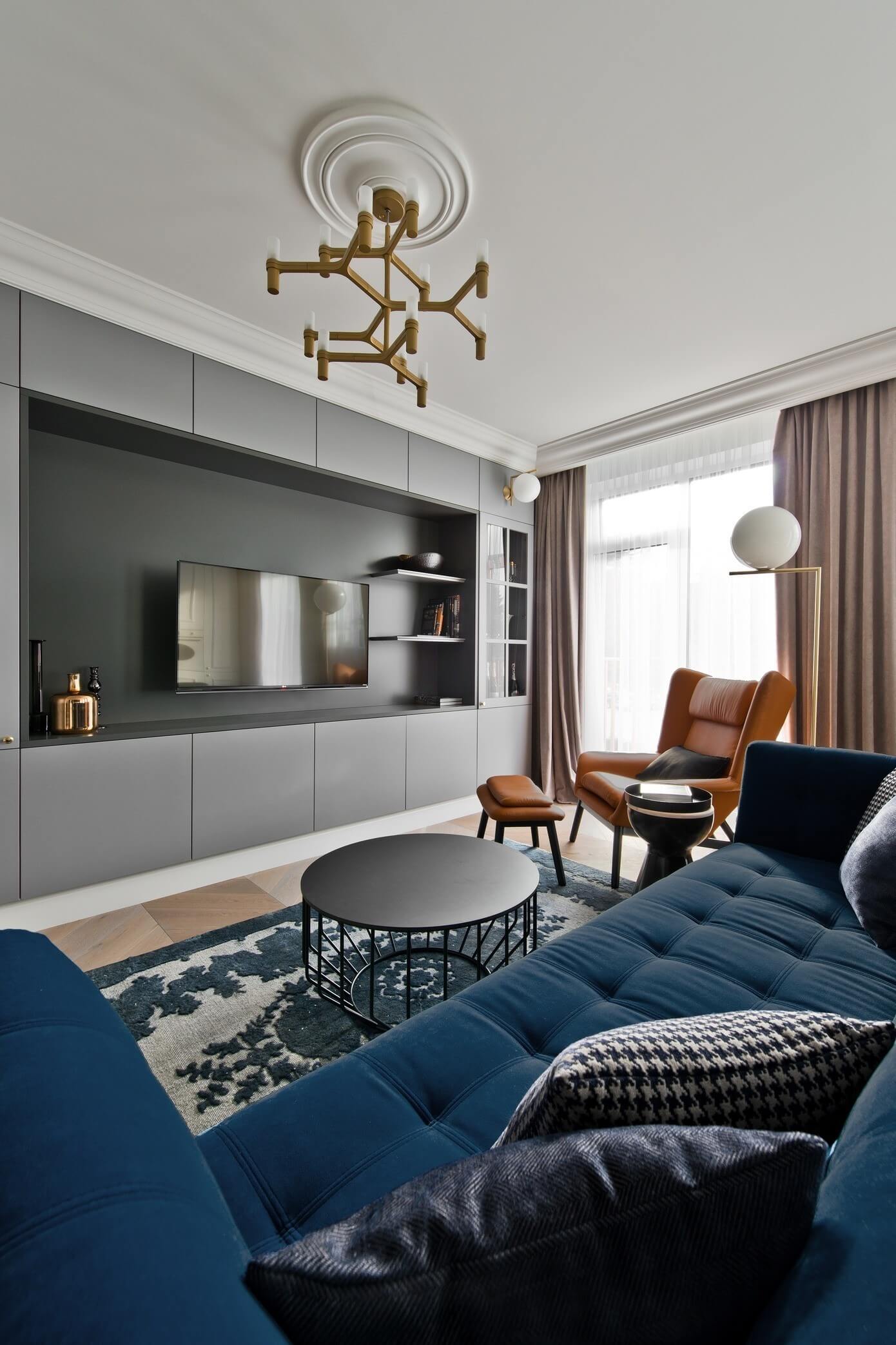 Apartment in Vilnius by Indre Sunklodiene