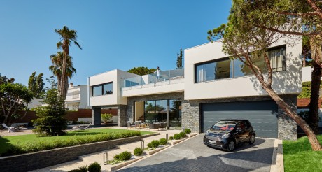 Blanes House by Piramide Grup - 1