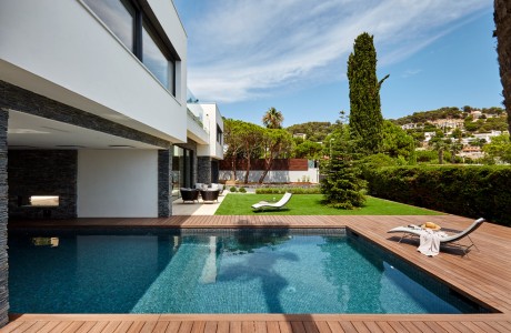 Blanes House by Piramide Grup