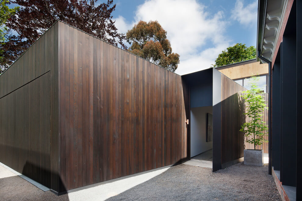 House in Ballarat by Moloney Architects