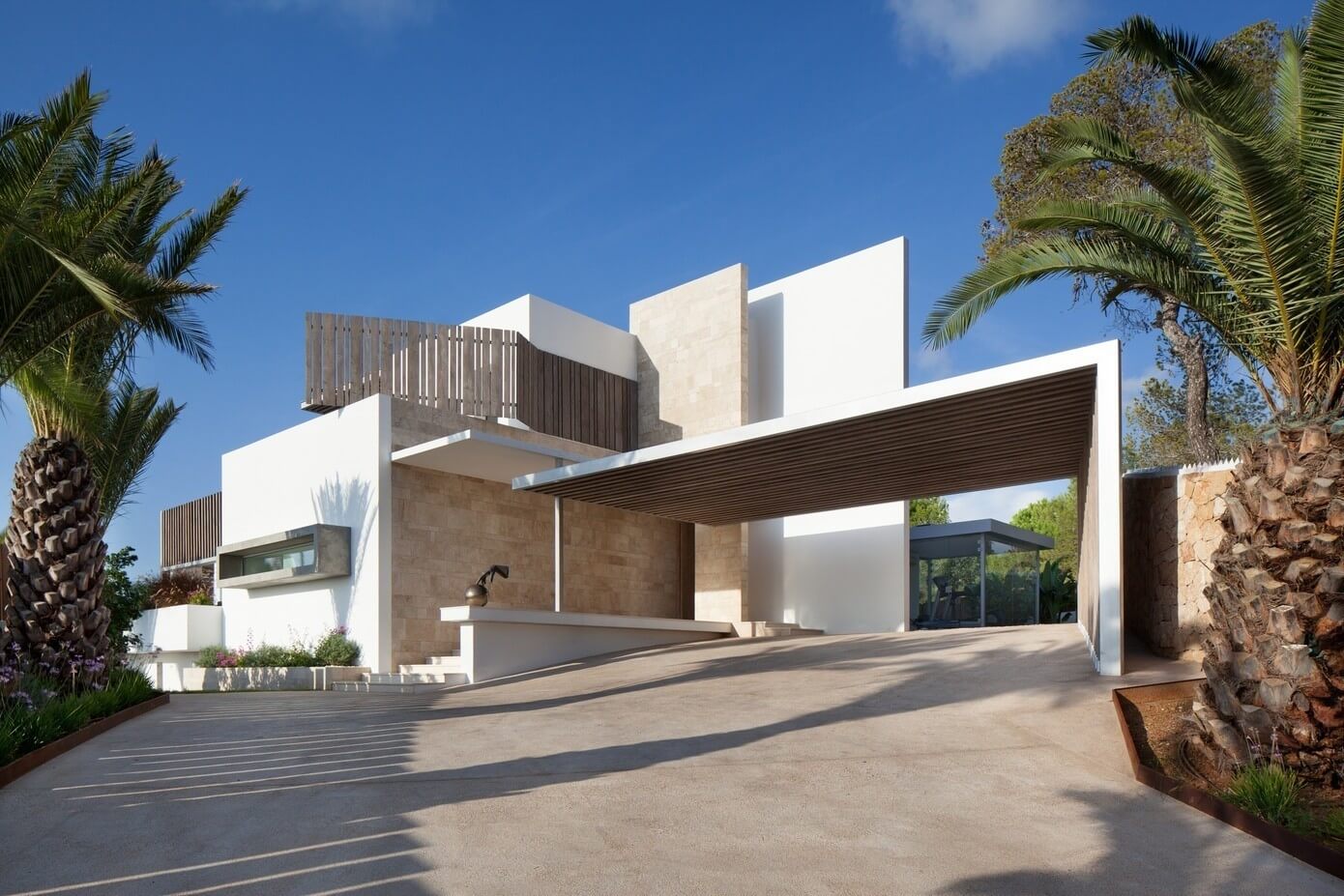 Roca Llisa by SAOTA