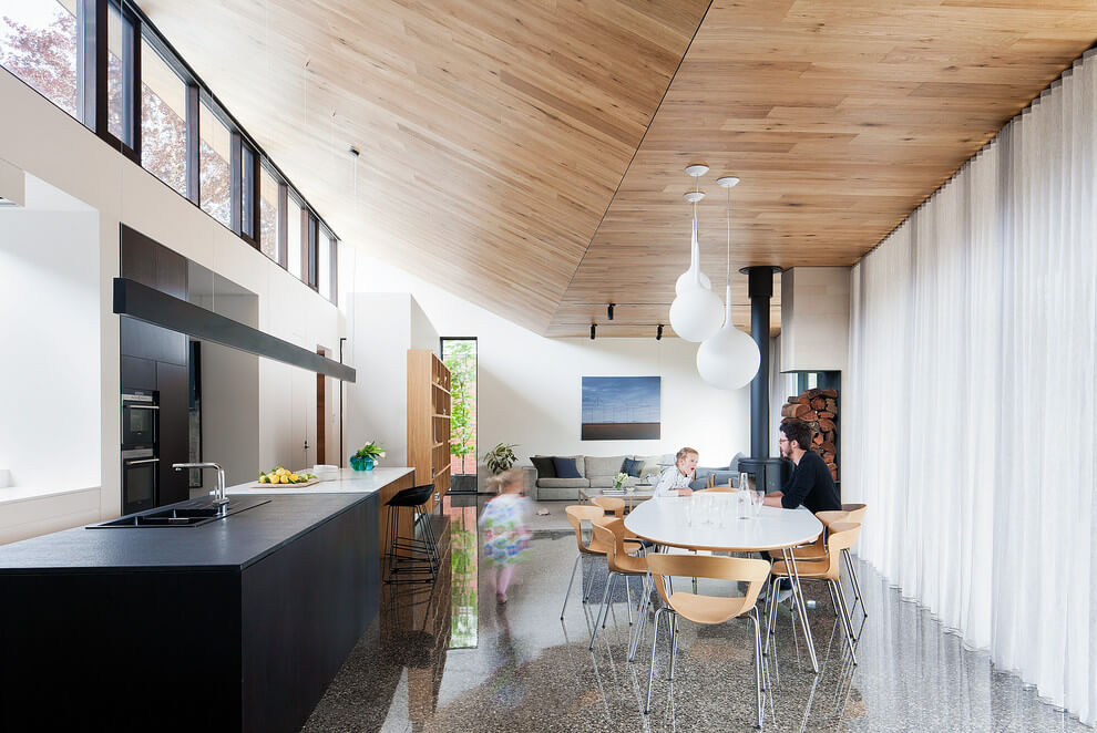 House in Ballarat by Moloney Architects