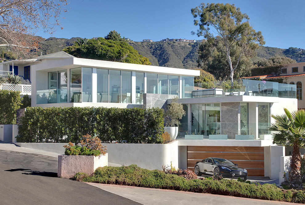 Luxury Residence by Corr Contemporary Homes