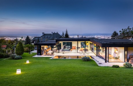 Pagoda House by I/O Architects