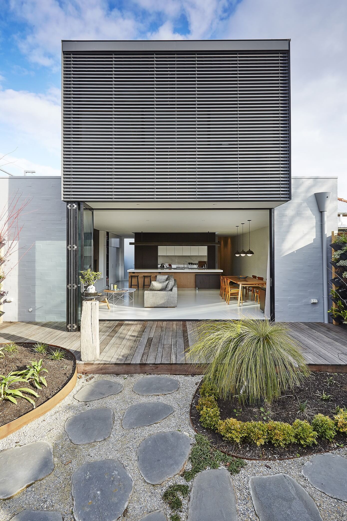 St Kilda East House by Taylor Knights Architects