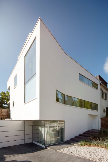 House in Marienburg by Falke Architekten - 1