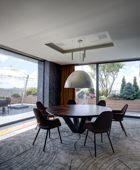 House in Moscow by Mario Mazzer - 4