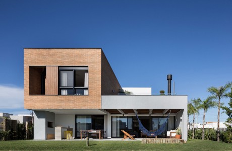 House in Xangri-lá by Seferin Arquitetura