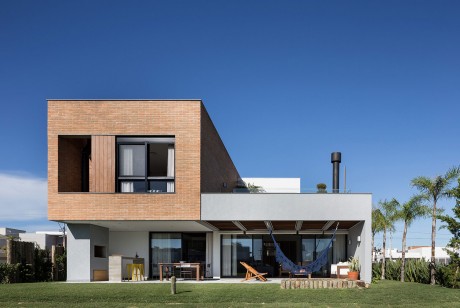 House in Xangri-lá by Seferin Arquitetura - 1