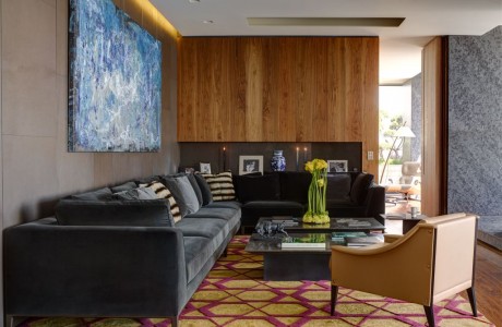 House in Moscow by Mario Mazzer