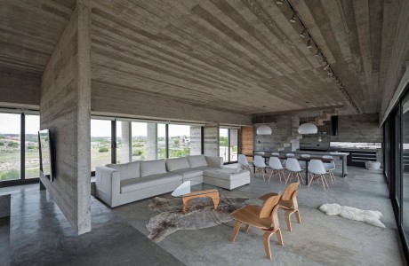 House in La Costa Partido by Luciano Kruk Arquitectos