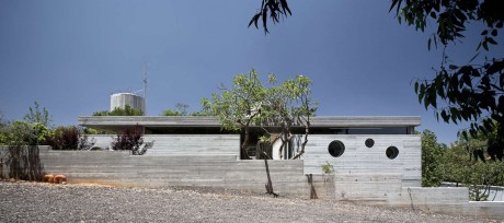 House in Ramat Hasharon by Pitsou Kedem Architect - 1