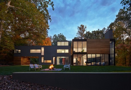 Mohican Hills House by Robert M. Gurney - 12