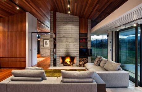 Modernist Residence by Lawson Homes