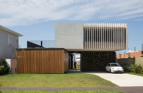 Enseada House by Arquitetura Nacional