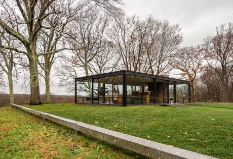 The Glass House by Philip Johnson - 15