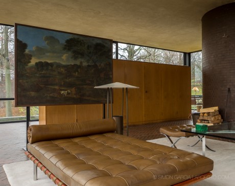 The Glass House by Philip Johnson - 9