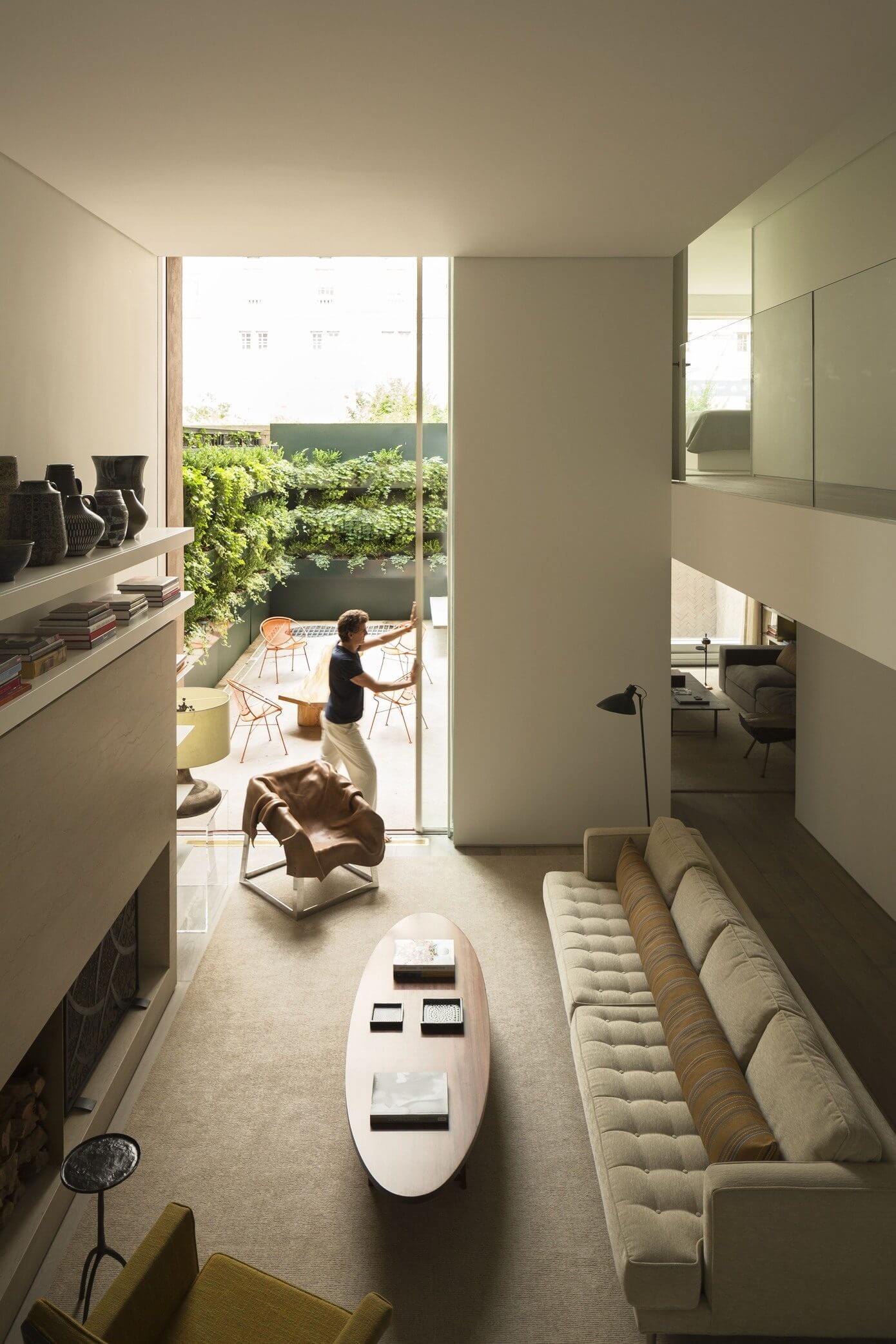 OM Townhouse by Studio Arthur Casas