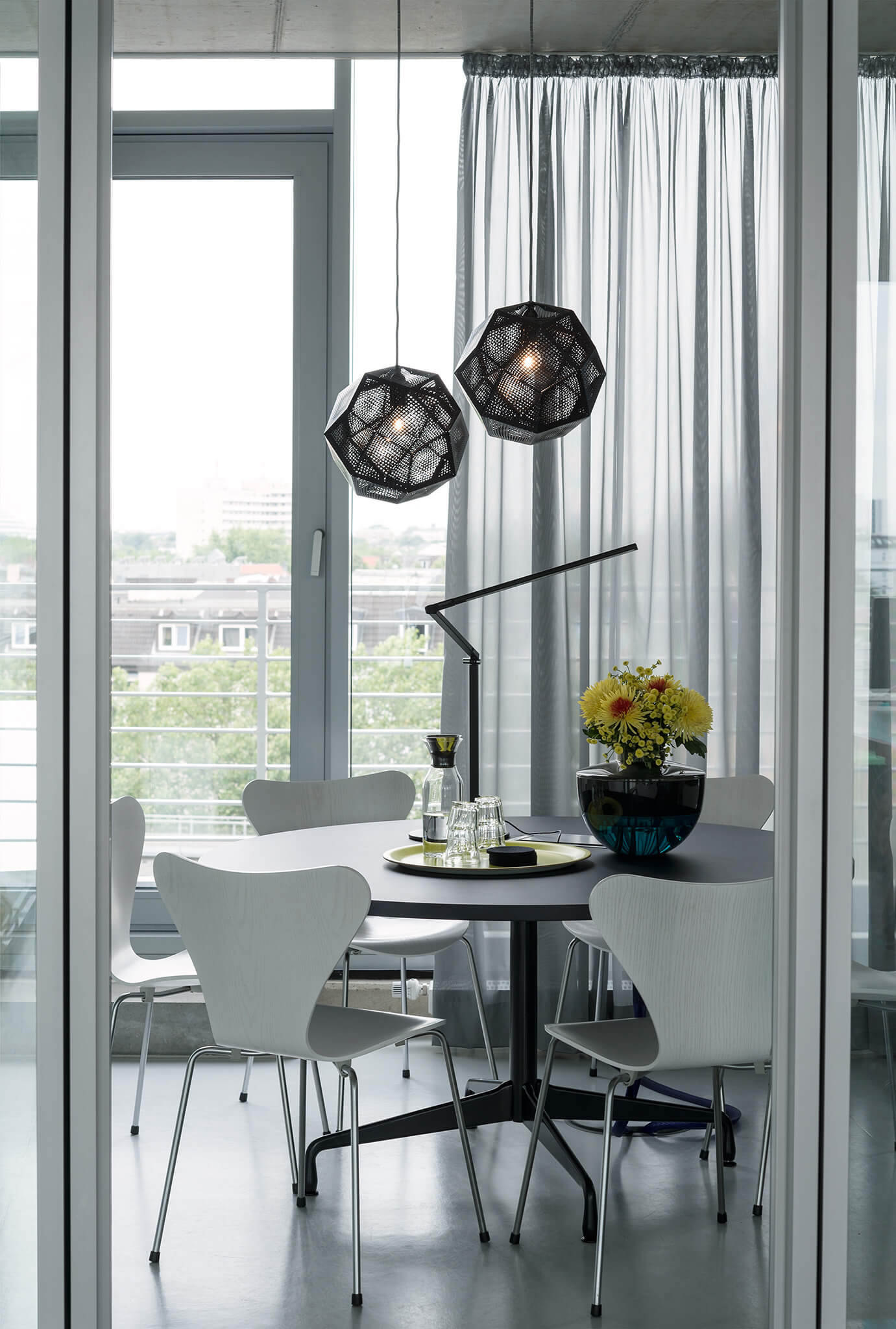 Office in St. Pauli by Arzu Kartal