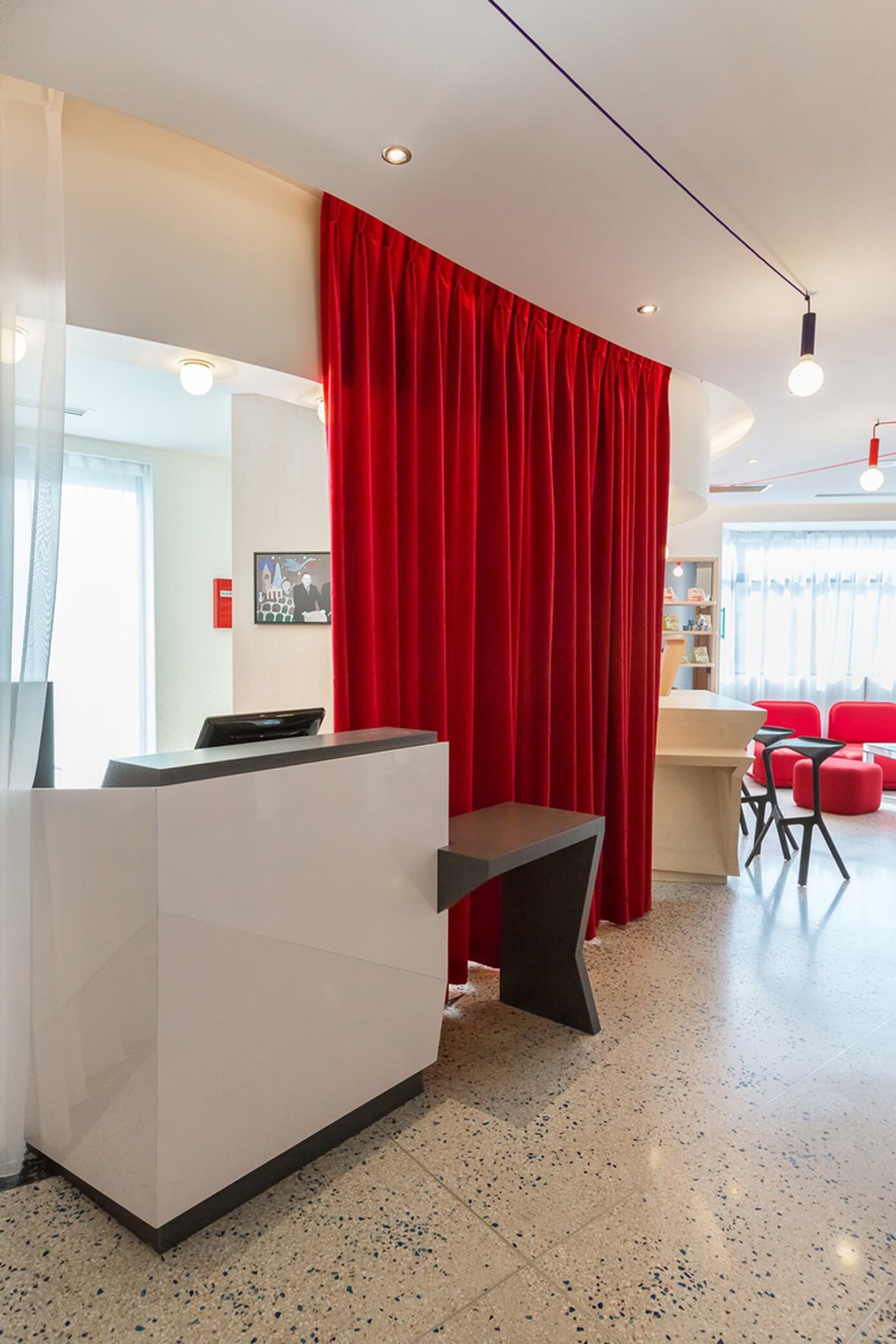 Ibis Styles Montreuil by Atelier Coste et Butin
