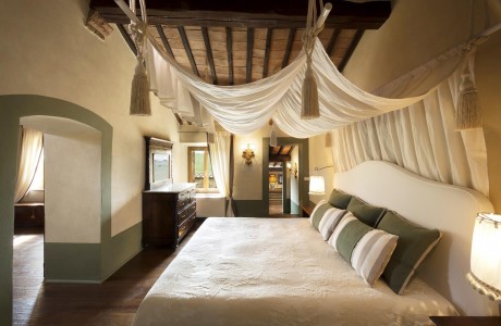 Hotel B&B by Fabrizia Frezza Architecture & Interiors